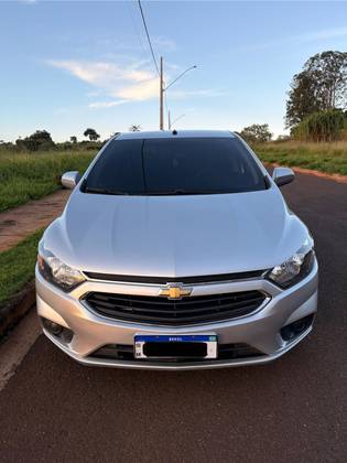 CHEVROLET ONIX 1.4 MPFI LT 8V FLEX 4P MANUAL CHEVROLET ONIX 1.4 MPFI LT 8V FLEX 4P MANUAL
